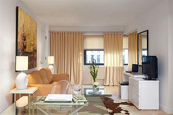 Eastgate Tower Hotel Ню Йорк Екстериор снимка